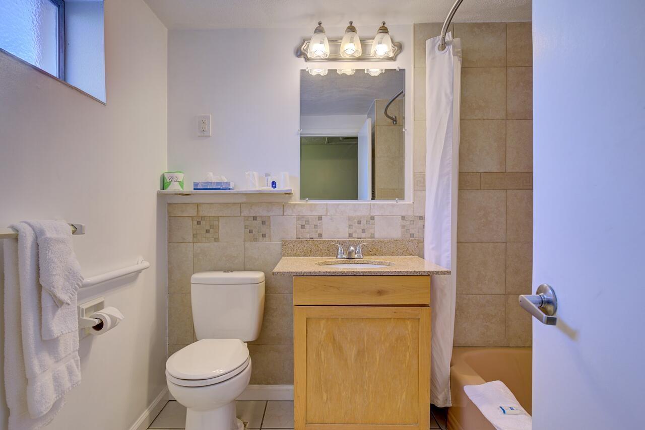 6 Norfolk, Va East Little Creek 2*