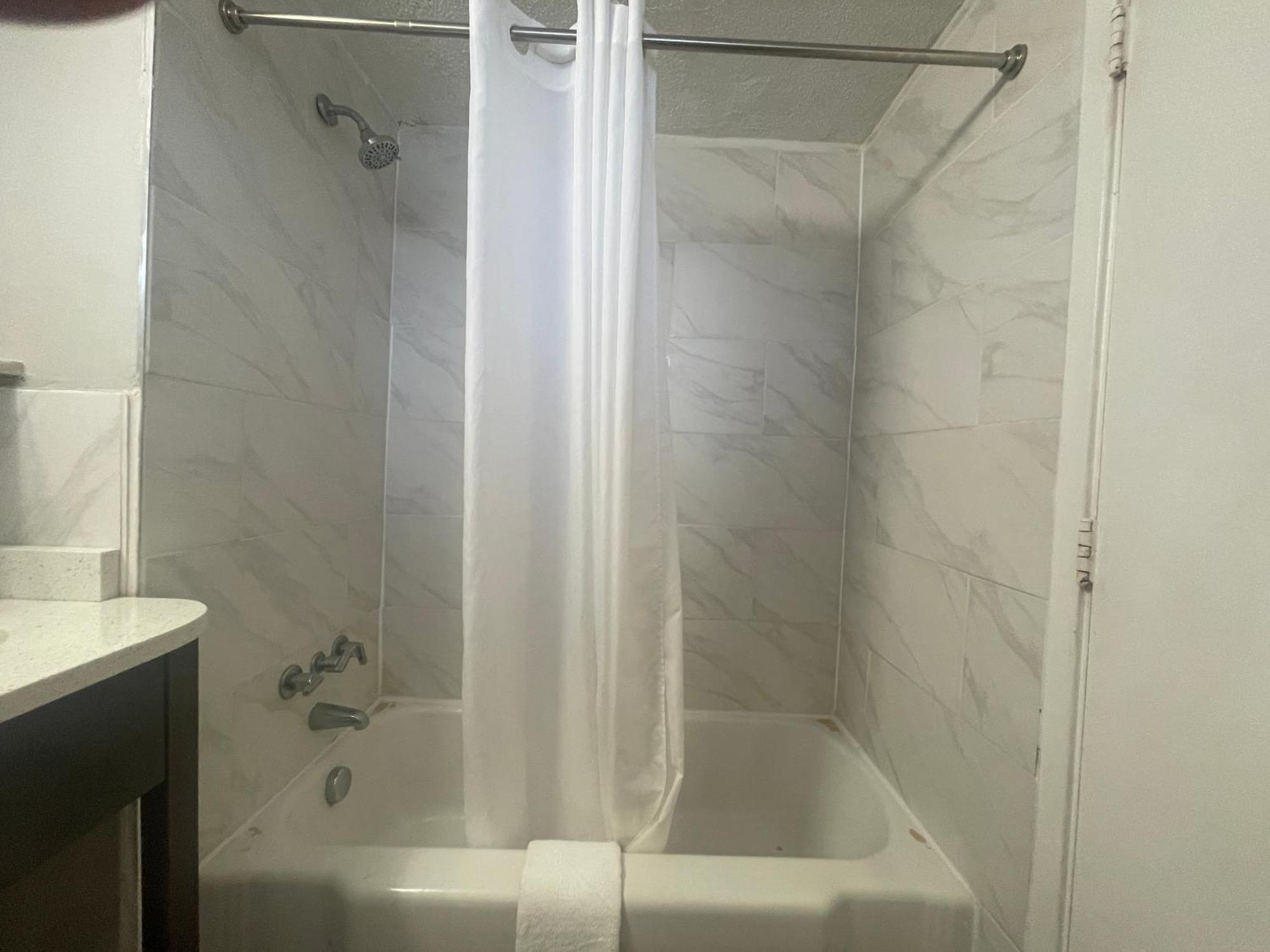 6 Norfolk, Va East Little Creek 2*